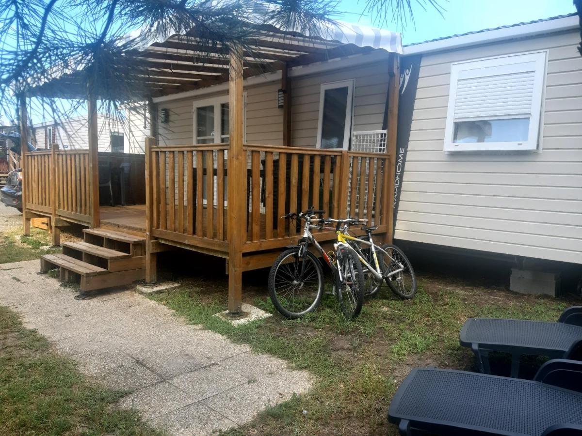 Camping Des Dunes De Contis Mobilhome 3Ch, Saint-Julien-en-Born Eksteriør billede