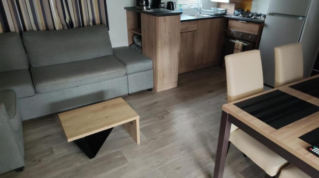 Camping Des Dunes De Contis Mobilhome 3Ch, Saint-Julien-en-Born Eksteriør billede